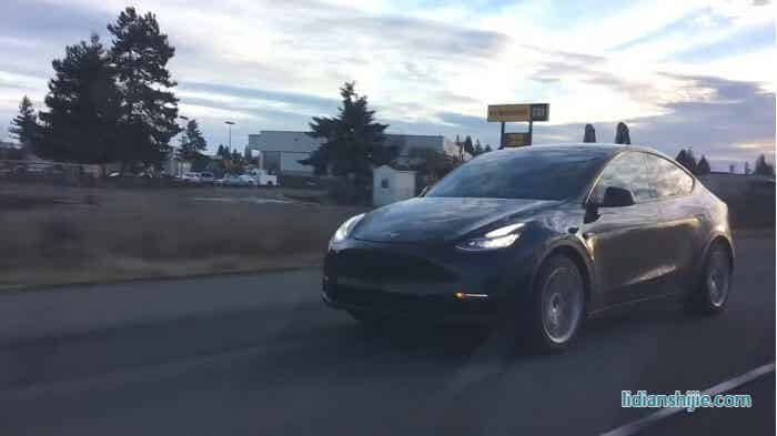 特斯拉Model Y
